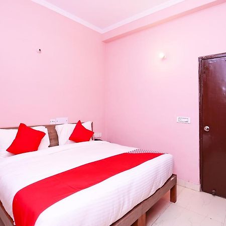 Hotel Oyo Flagship 14774 Sector 14 Gurgaon Zewnętrze zdjęcie