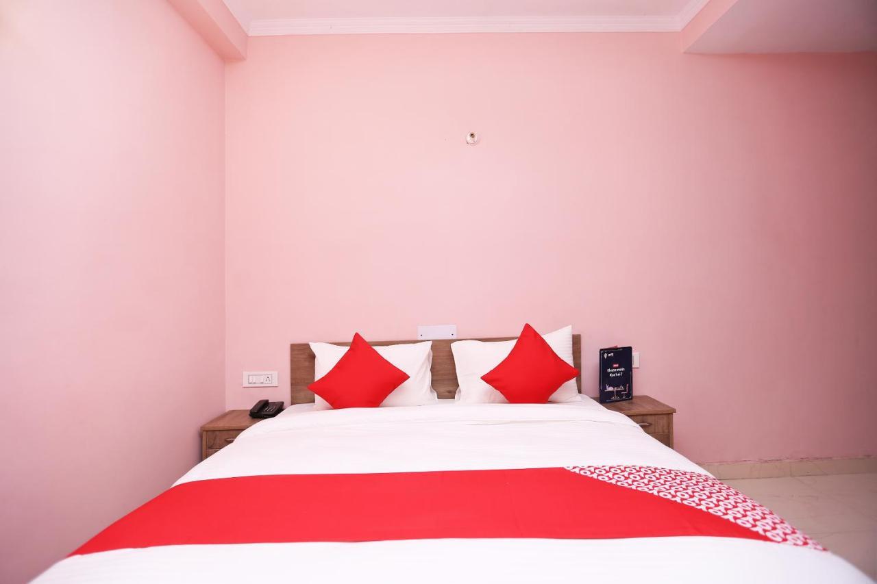 Hotel Oyo Flagship 14774 Sector 14 Gurgaon Zewnętrze zdjęcie