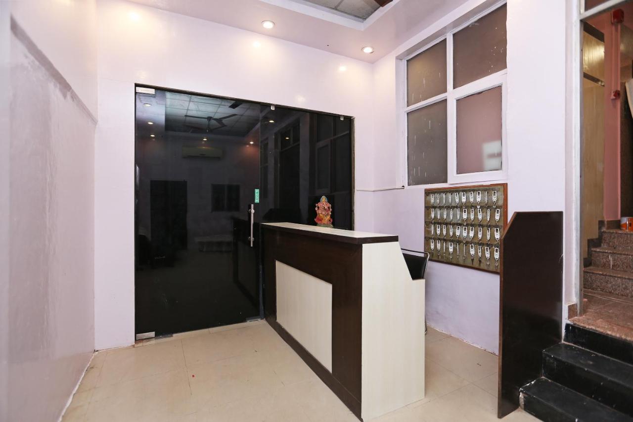 Hotel Oyo Flagship 14774 Sector 14 Gurgaon Zewnętrze zdjęcie