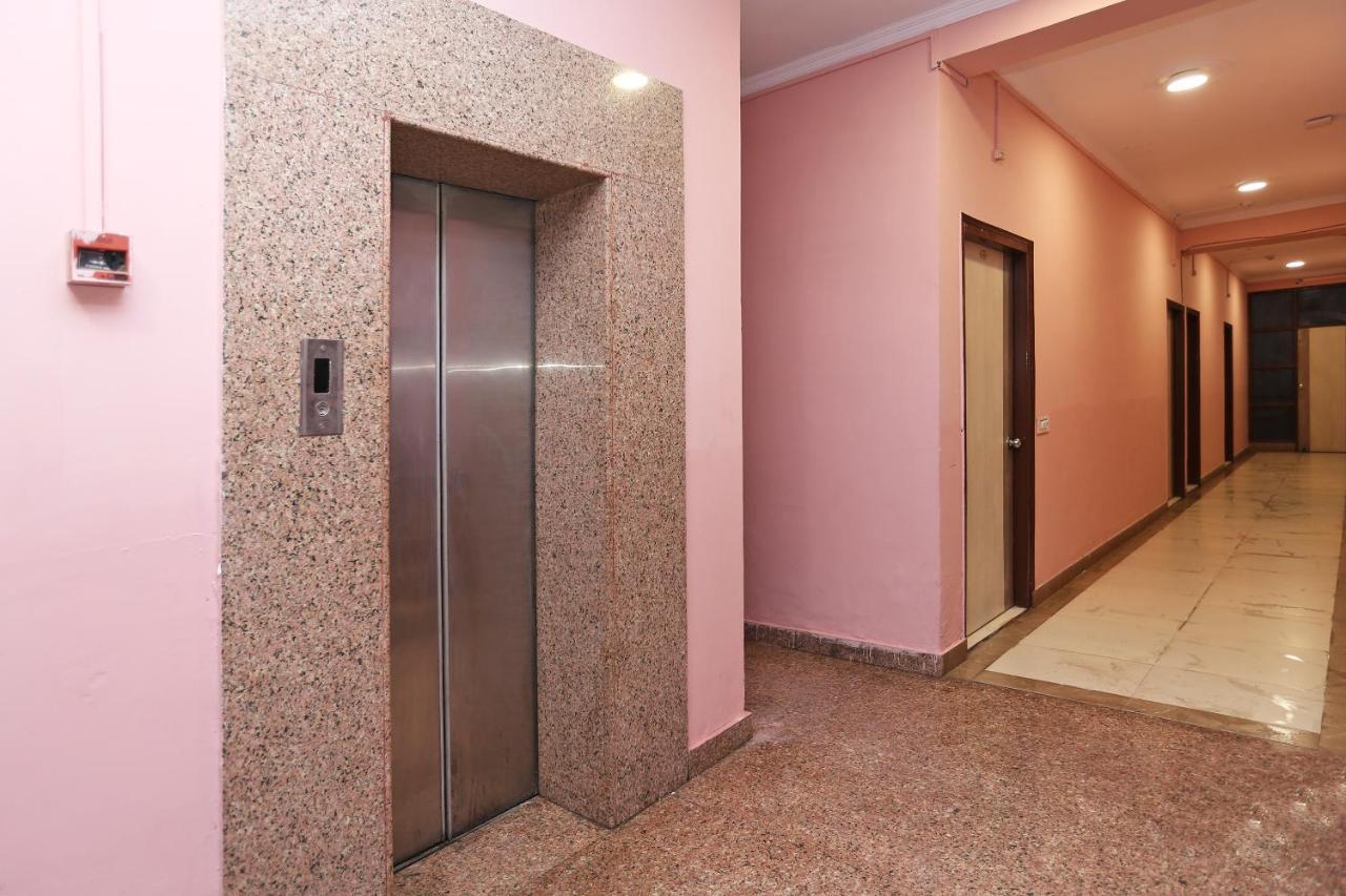 Hotel Oyo Flagship 14774 Sector 14 Gurgaon Zewnętrze zdjęcie