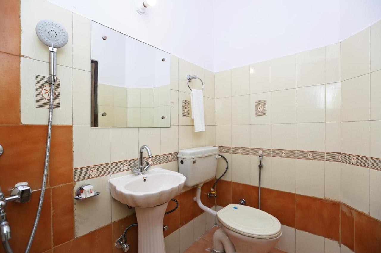 Hotel Oyo Flagship 14774 Sector 14 Gurgaon Zewnętrze zdjęcie