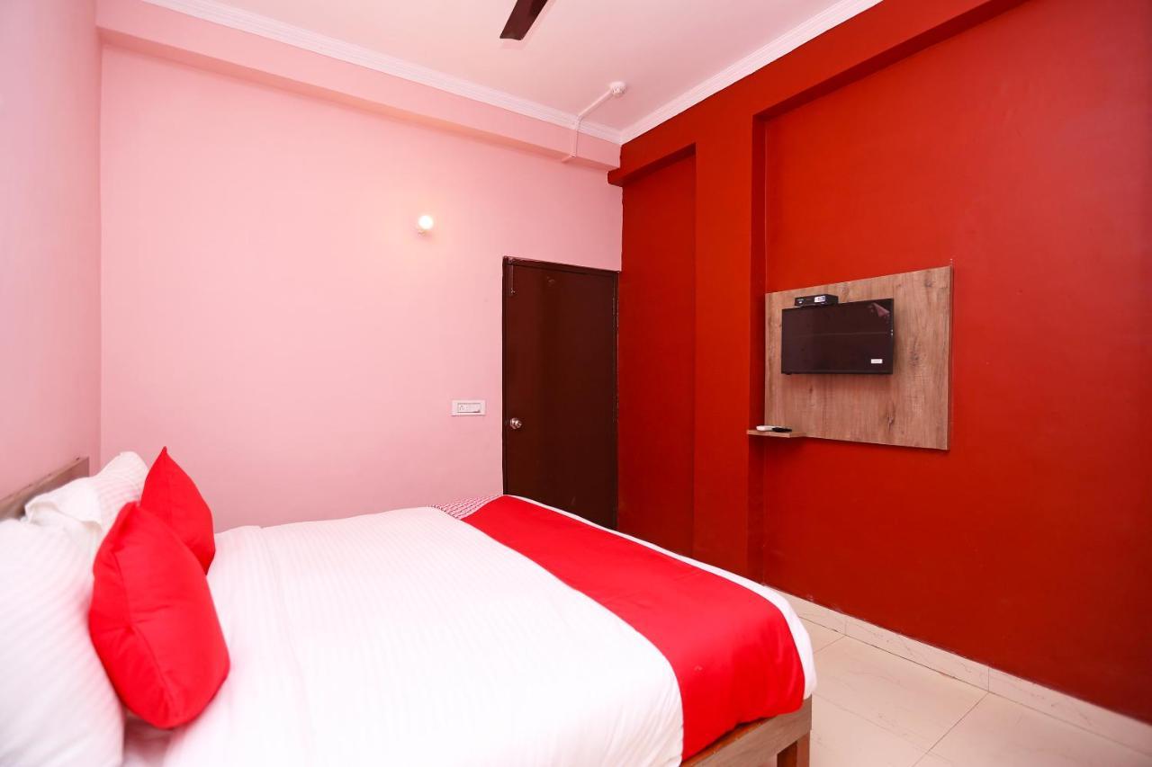 Hotel Oyo Flagship 14774 Sector 14 Gurgaon Zewnętrze zdjęcie